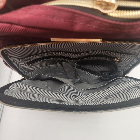 Kenneth Cole Reaction Back Pack Burgundy 15"x11"x7" Outer & Inner Pockets - Picture 13 of 16